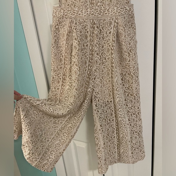 Floral & Lace romper, size S - Picture 2 of 4